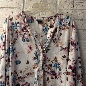 Torrid Floral Blouse Women’s Plus Size 3 (3X) Long Sleeve Lightweight Top